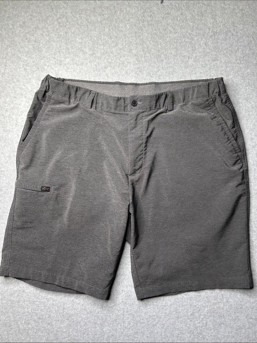 Greg Norman Men's Casual Gray Stretch Shorts